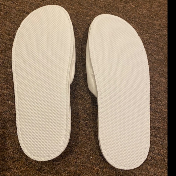 COPY - Poly Velvet Hotel Spa Guest Semi-Disposable Slippers Travel Wedding larg… - Picture 2 of 2